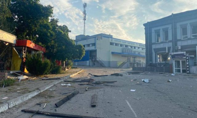 Враг ударил FPV-дроном по магазину в селе Ивашки – пострадали четыре человека