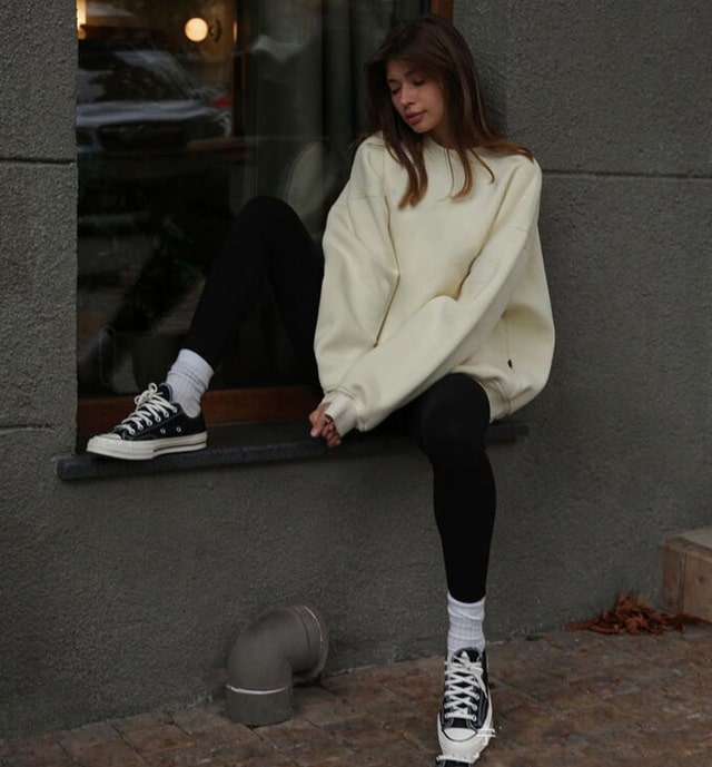 Жіночий трикотаж: як обрати ідеальний светр, кардиган та світшот