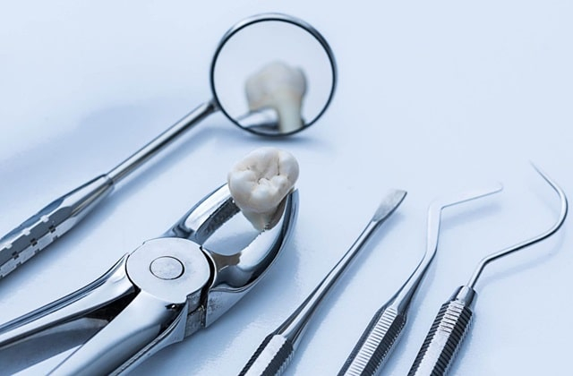 Стоматологические инструменты: виды, особенности, применение