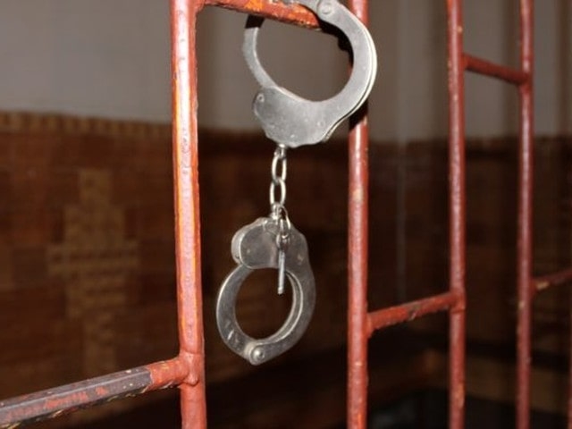 К 14-ти годам тюремного заключения приговорен насильник маленькой девочки