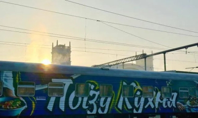 На Харьковщине работает поезд-кухня с горячей едой