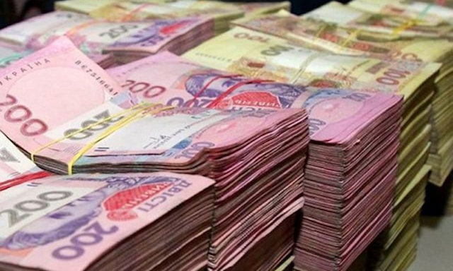 Военный чиновник предстанет перед судом