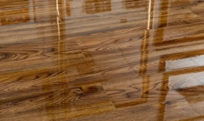 Вологостійкий ламінат: забудьте про проблеми з вологою підлогою