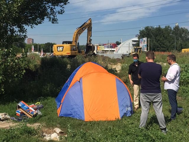 Началось строительство дороги на Салтовку – предприниматели вышли на протест