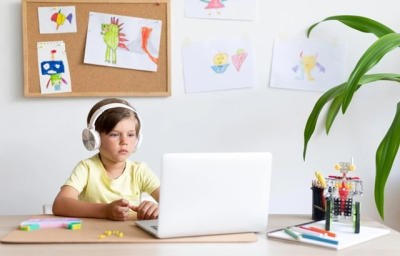 Онлайн школа в Україні: як синхронне навчання змінює освіту