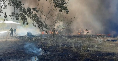В Изюме произошел пожар на площади 800 кв. метров