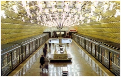 Пара решила покончить с собой в метро