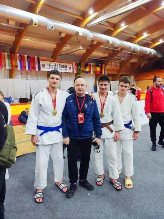 На турнире по боксу в Испании харьковчане завоевали три медали