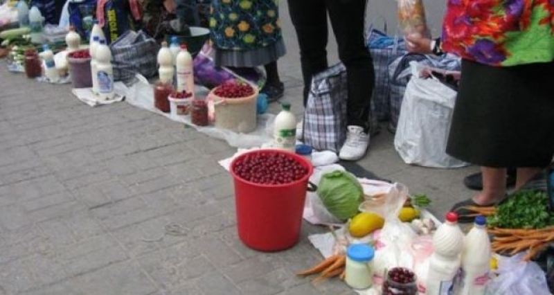 В Харькове местные жители борются со стихийной торговлей (видео)