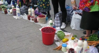 В Харькове местные жители борются со стихийной торговлей (видео)