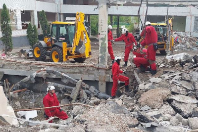 В Салтовском районе приступили к разбору завалов школы № 17