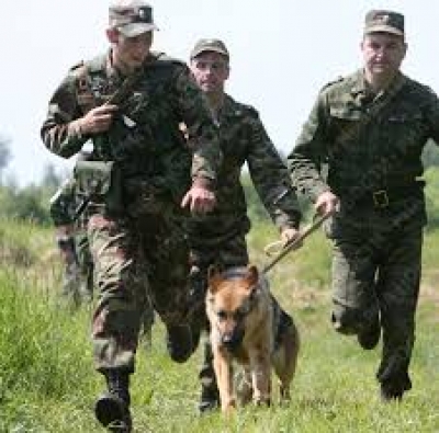 Пограничникам передали буржуйки и продовольствие