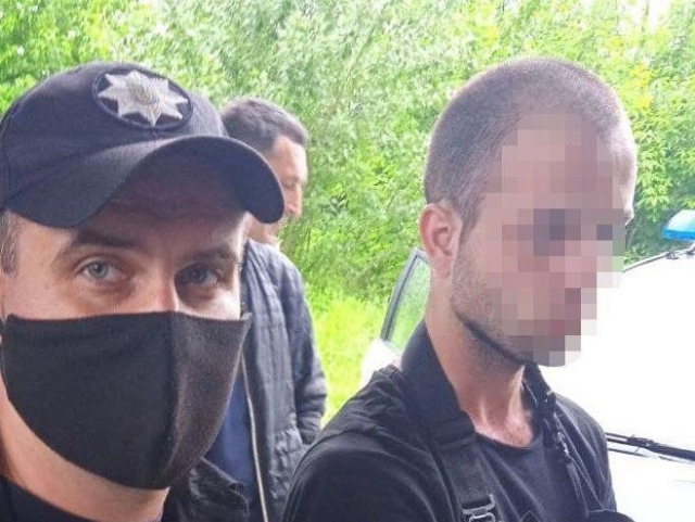 Возле гимназии в Основянском районе Харькова задержан наркозакладчик