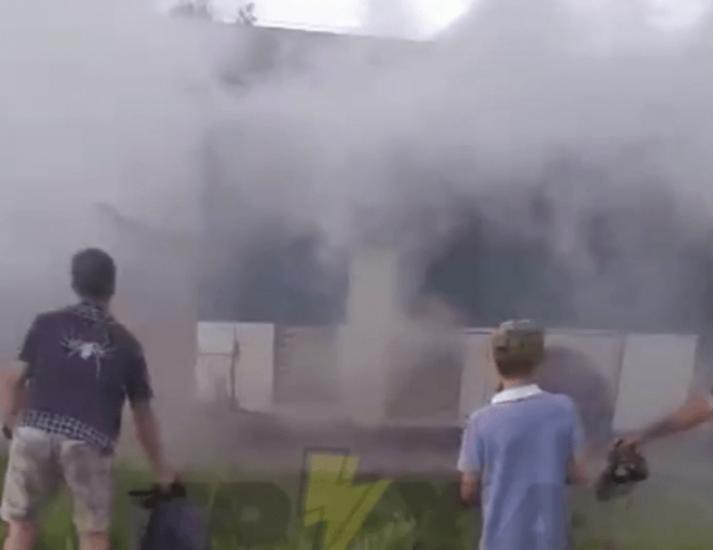 В Солоницевке на ходу загорелся автобус с пассажирами