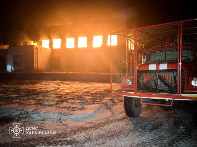 В результате вражеских обстрелов повреждена гражданская инфраструктура Харьковщины