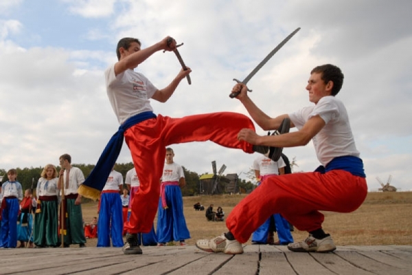 Харьков принимает казаков-двоеборцев