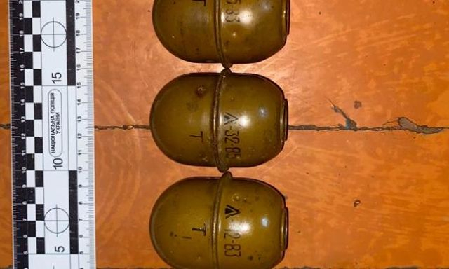 У жителя поселка Кочеток нашли боеприпасы и взрывные устройства