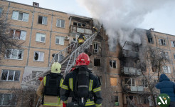 Российский беспилотник ударил по жилой многоэтажке в Салтовском районе Харькова