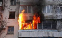 Во время пожара в многоэтажном доме в Харькове погибли два пенсионера