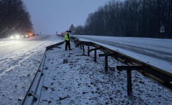 Российский беспилотник повредил автомобильную магистраль М-03